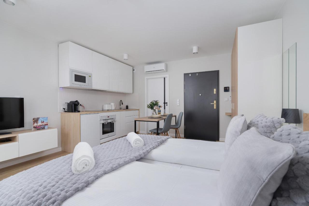 City Studio With Ac Czarnowiejska By Renters Krakau Exterior foto