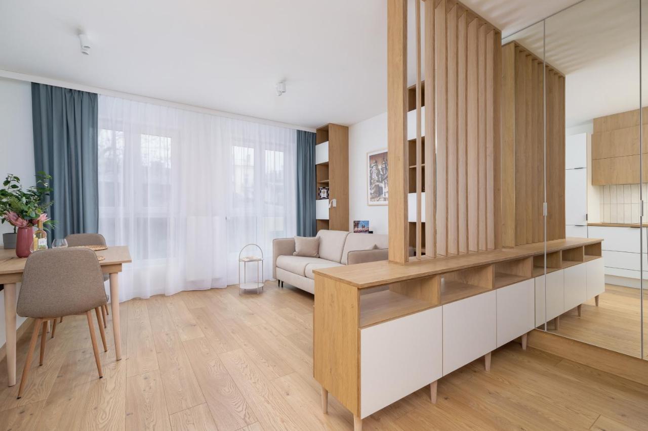 City Studio With Ac Czarnowiejska By Renters Krakau Exterior foto