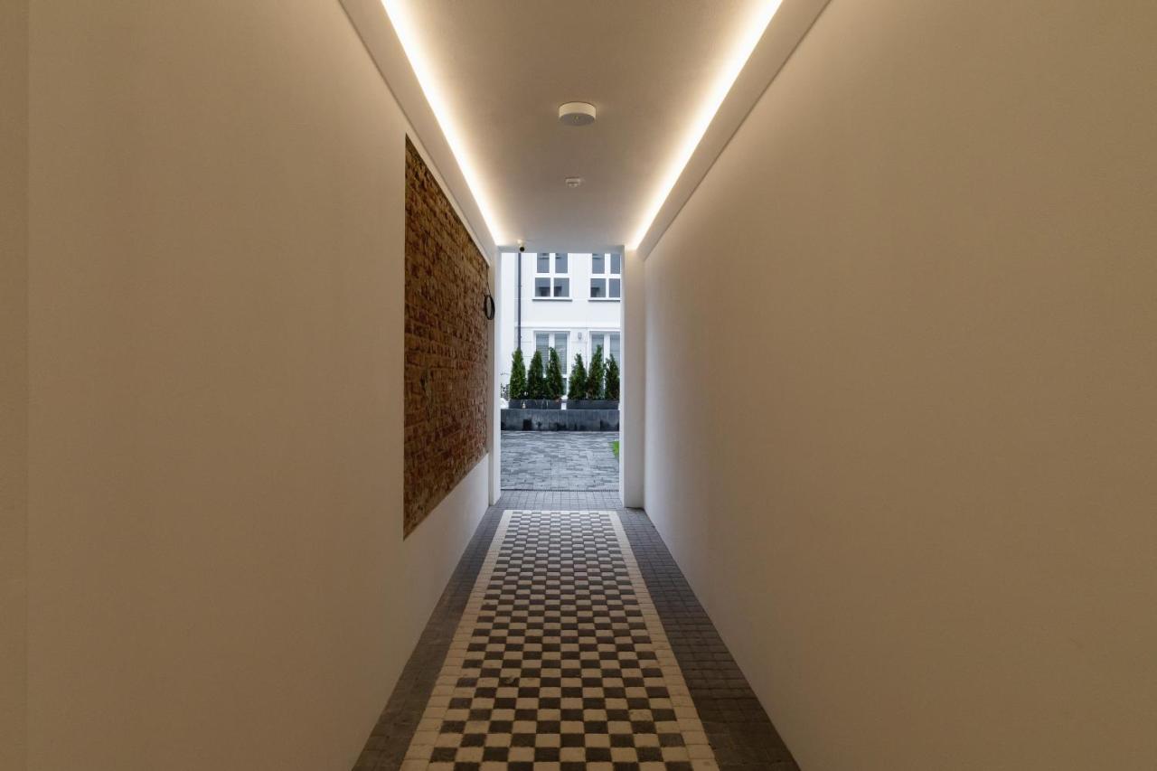 City Studio With Ac Czarnowiejska By Renters Krakau Exterior foto